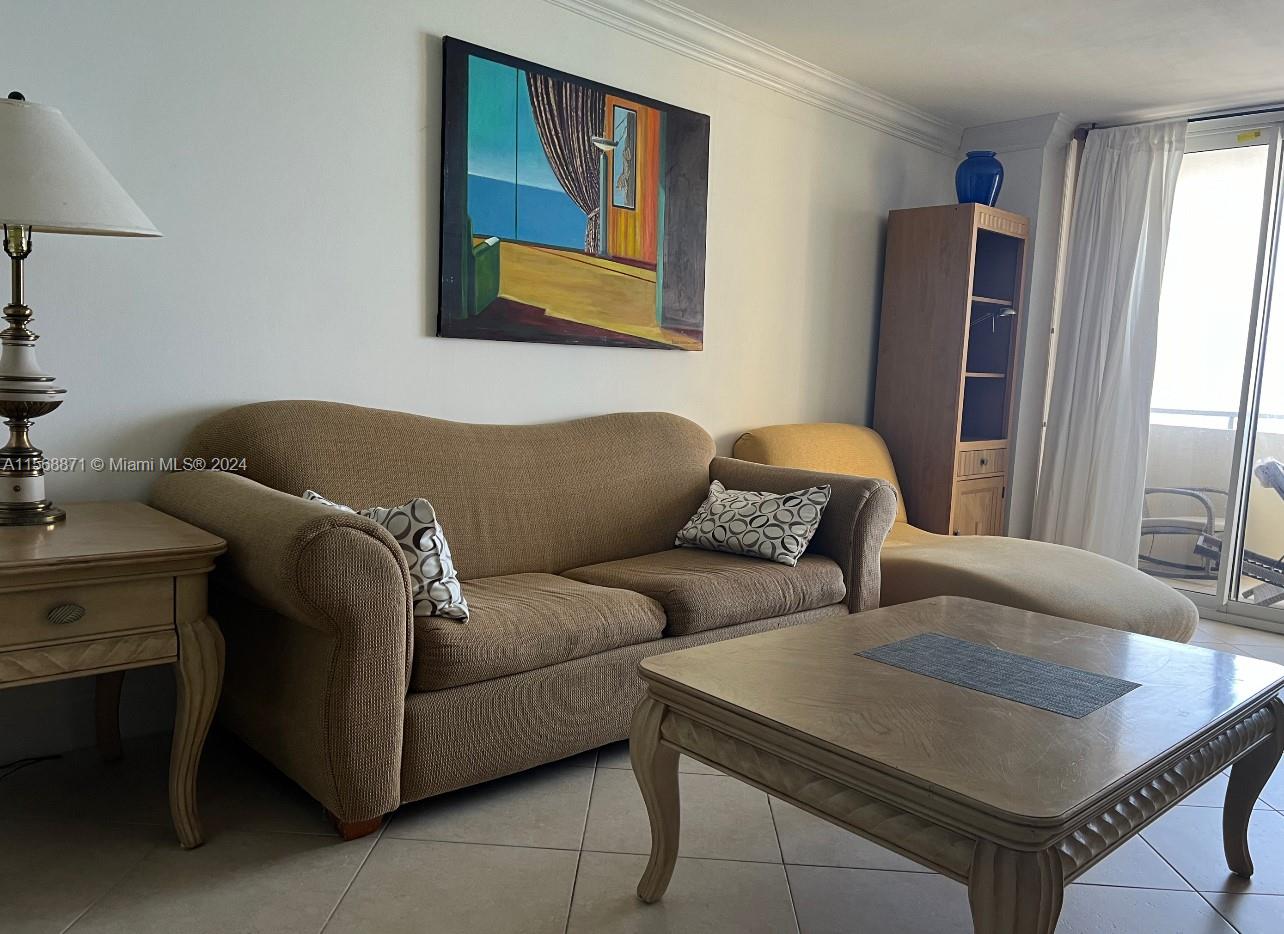 3180 S Ocean Dr 1204, Hallandale Beach, Florida 33009, 2 Bedrooms Bedrooms, ,1 BathroomBathrooms,Residentiallease,For Rent,3180 S Ocean Dr 1204,A11568871