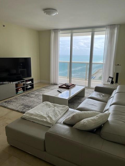 1830 S Ocean Dr 2103, Hallandale Beach, Florida 33009, 3 Bedrooms Bedrooms, ,3 BathroomsBathrooms,Residentiallease,For Rent,1830 S Ocean Dr 2103,A11568874