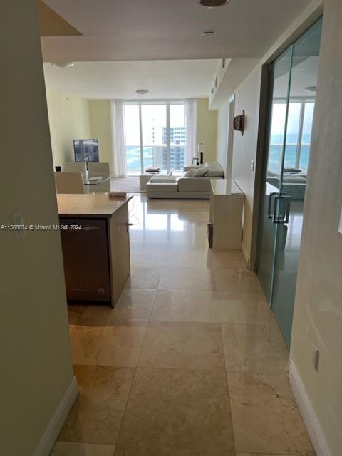 1830 S Ocean Dr 2103, Hallandale Beach, Florida 33009, 3 Bedrooms Bedrooms, ,3 BathroomsBathrooms,Residentiallease,For Rent,1830 S Ocean Dr 2103,A11568874