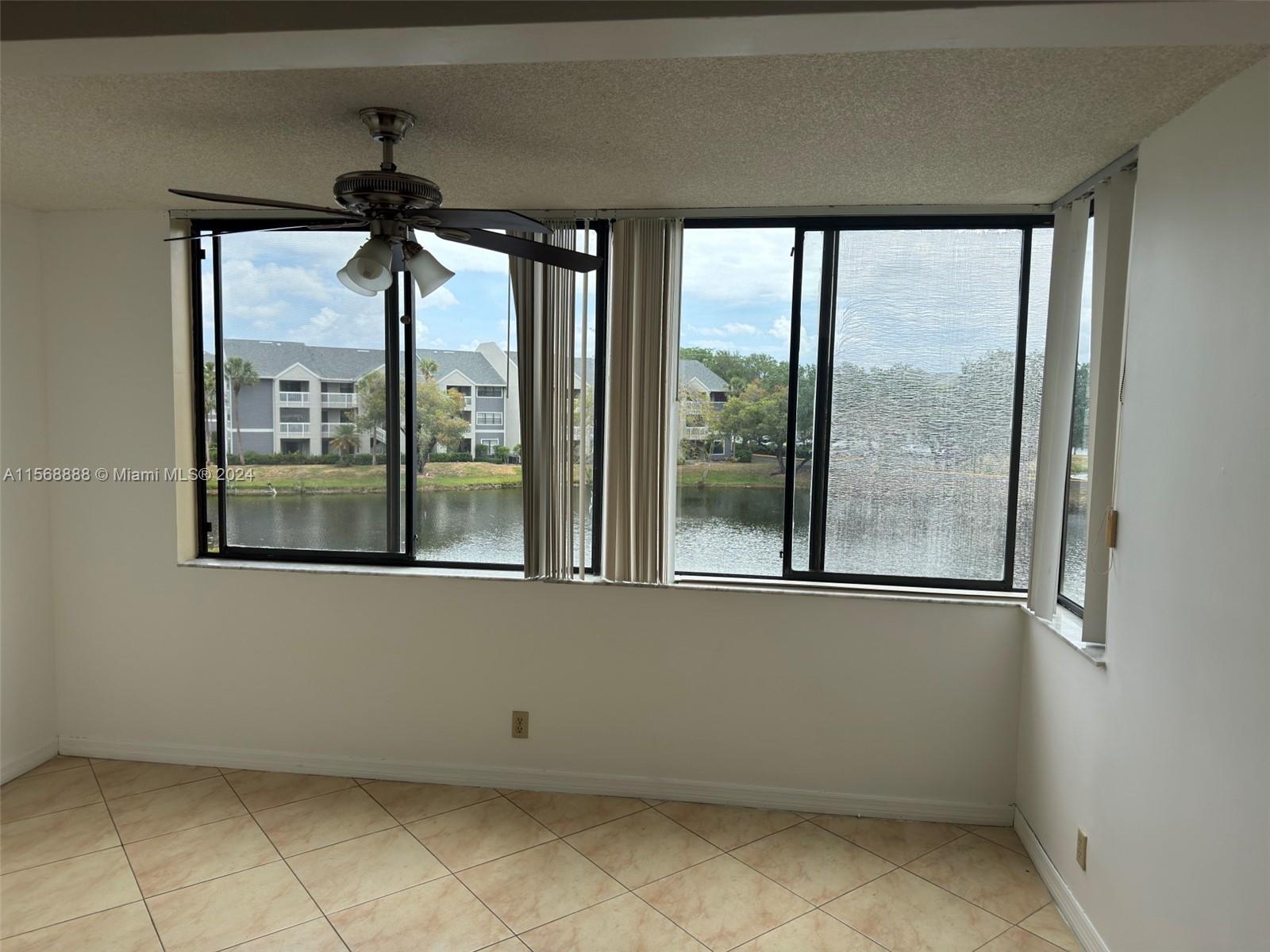 8020 Hampton Blvd 303, North Lauderdale, Florida 33068, 2 Bedrooms Bedrooms, ,2 BathroomsBathrooms,Residentiallease,For Rent,8020 Hampton Blvd 303,A11568888