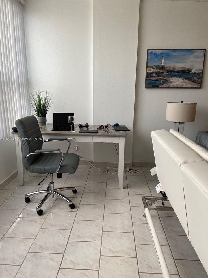1801 S Ocean Dr PH43, Hallandale Beach, Florida 33009, 1 Bedroom Bedrooms, ,1 BathroomBathrooms,Residentiallease,For Rent,1801 S Ocean Dr PH43,A11568891
