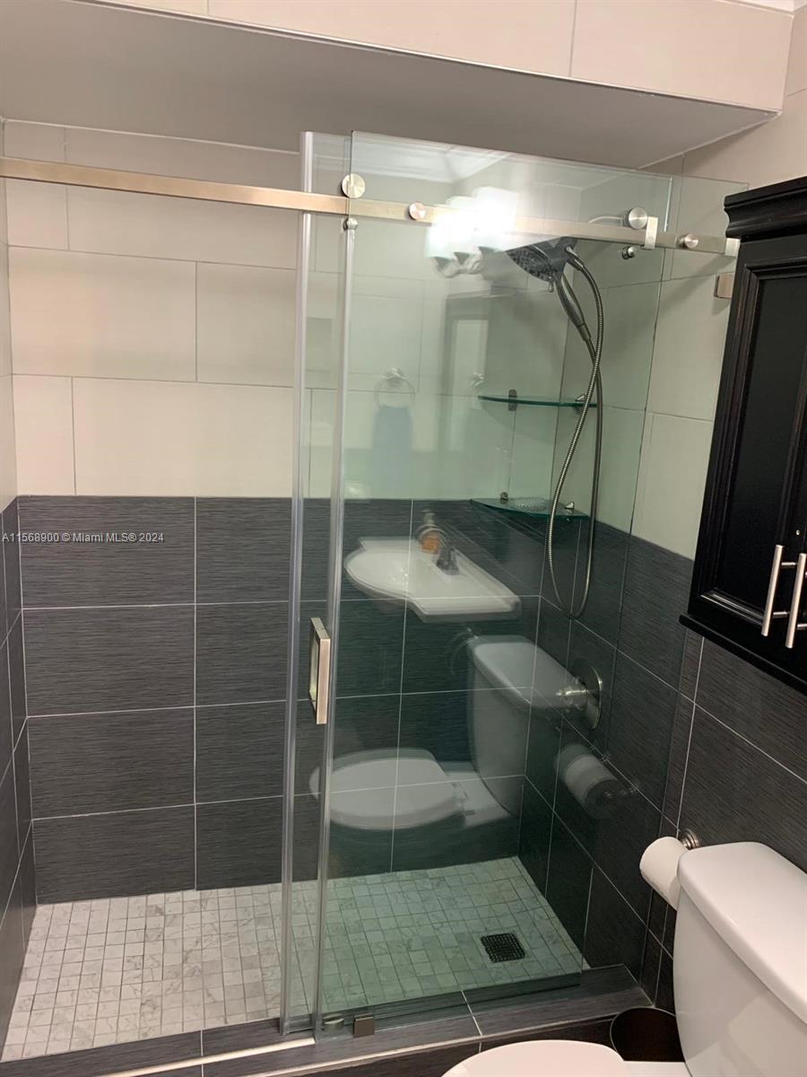 Doral, Florida 33166, 2 Bedrooms Bedrooms, ,2 BathroomsBathrooms,Residentiallease,For Rent,A11568900
