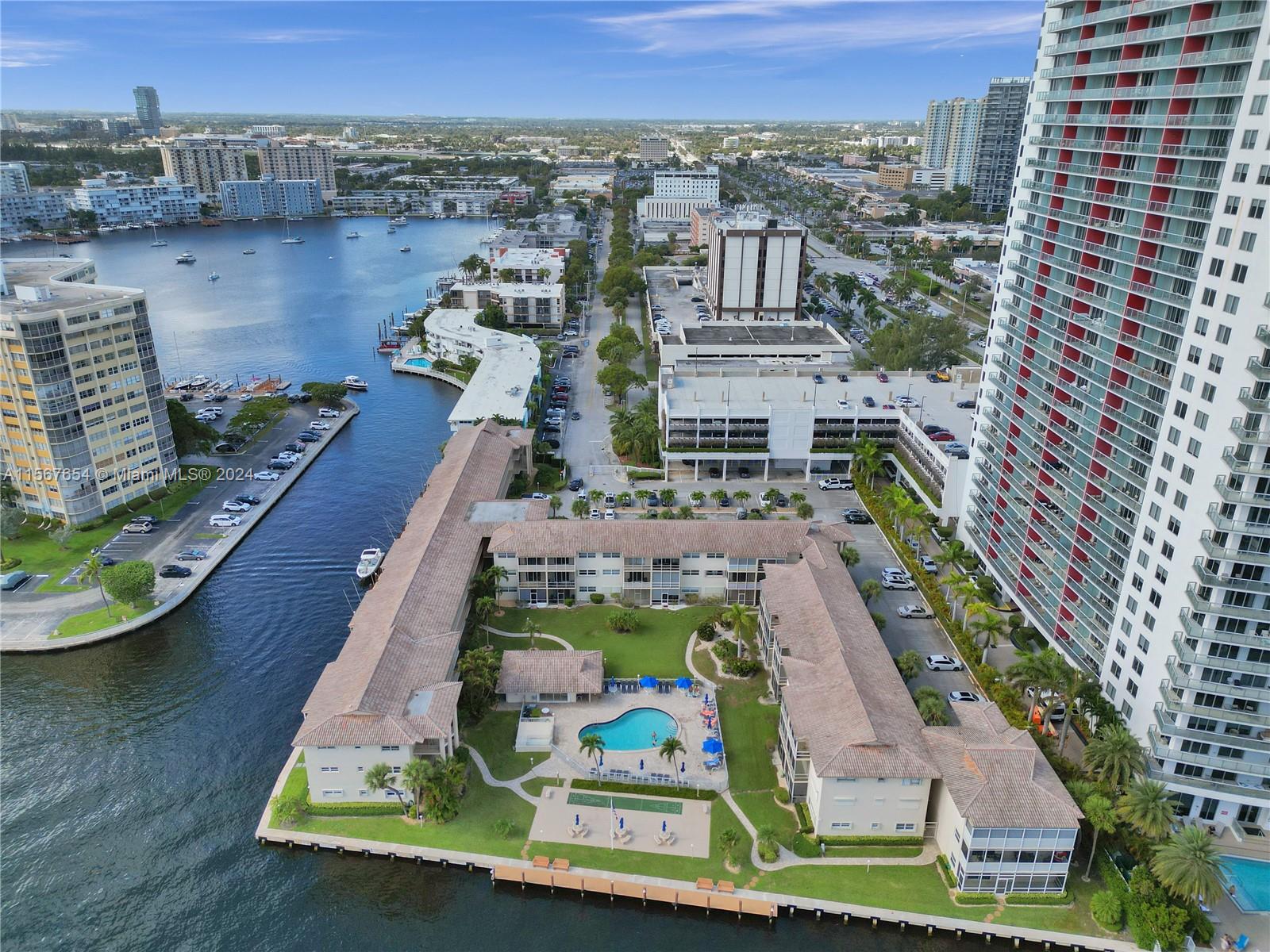 2600  Diana Dr #118 For Sale A11567654, FL