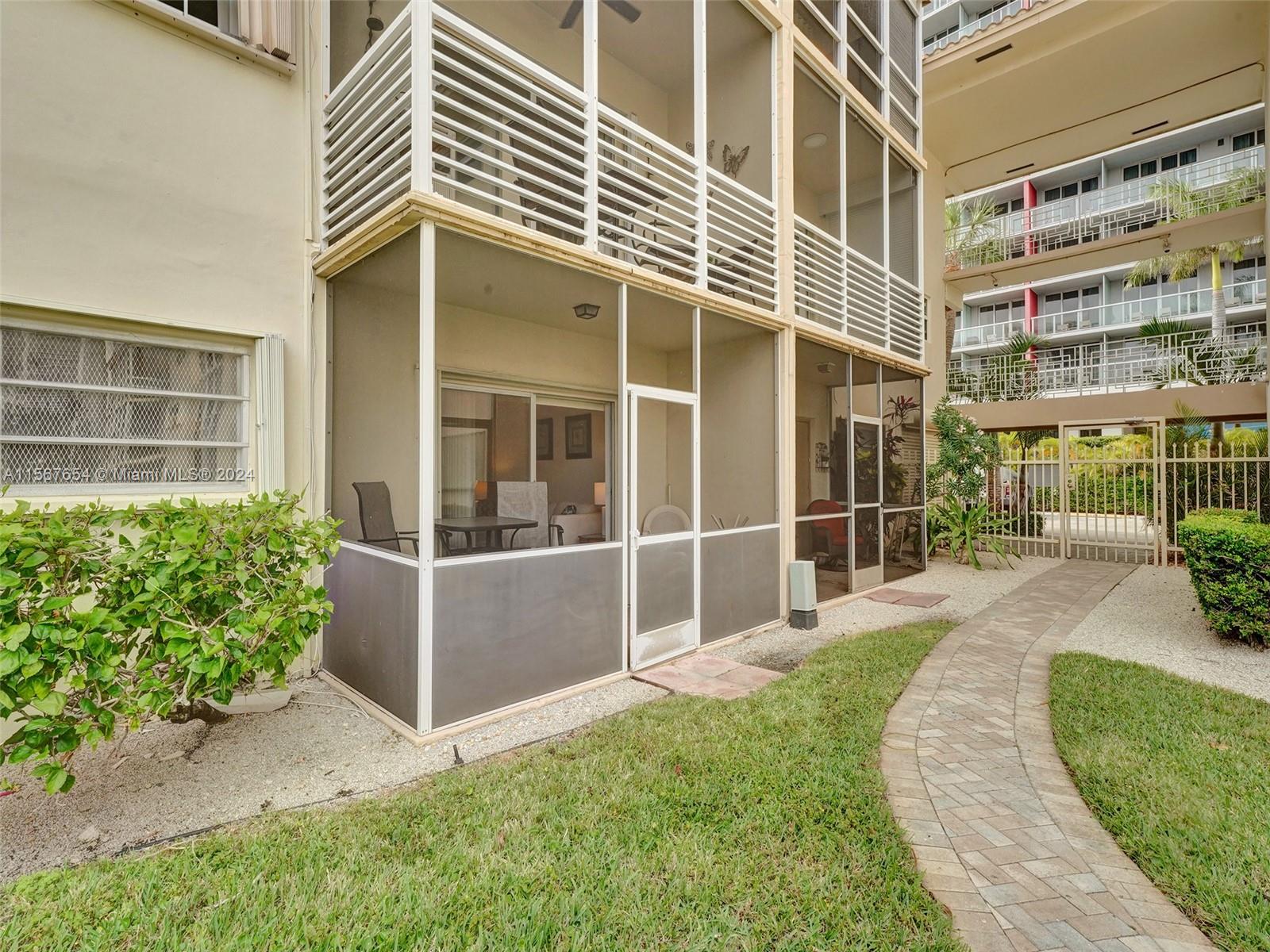 2600 Diana Dr 118, Hallandale Beach, Florida 33009, 1 Bedroom Bedrooms, ,1 BathroomBathrooms,Residential,For Sale,2600 Diana Dr 118,A11567654