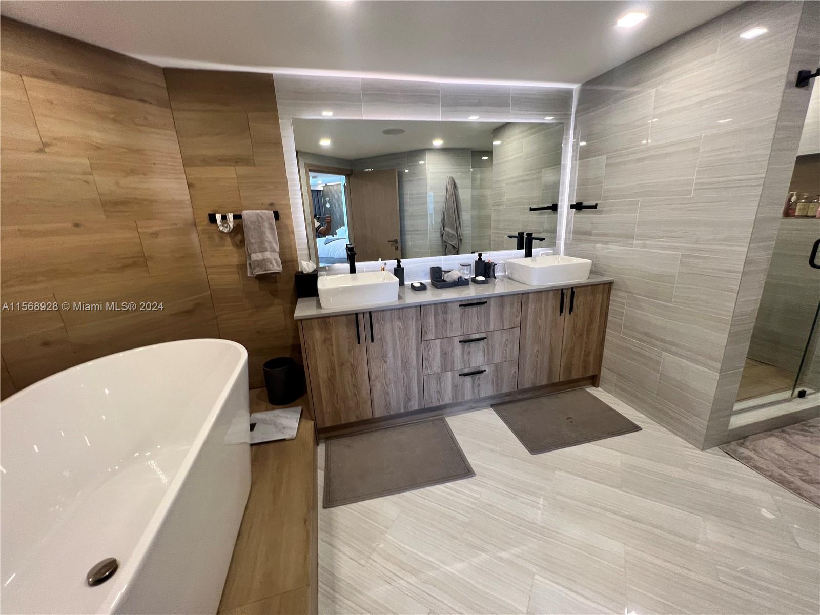 2000 Island Blvd 2507, Aventura, Florida 33160, 2 Bedrooms Bedrooms, ,2 BathroomsBathrooms,Residential,For Sale,2000 Island Blvd 2507,A11568928