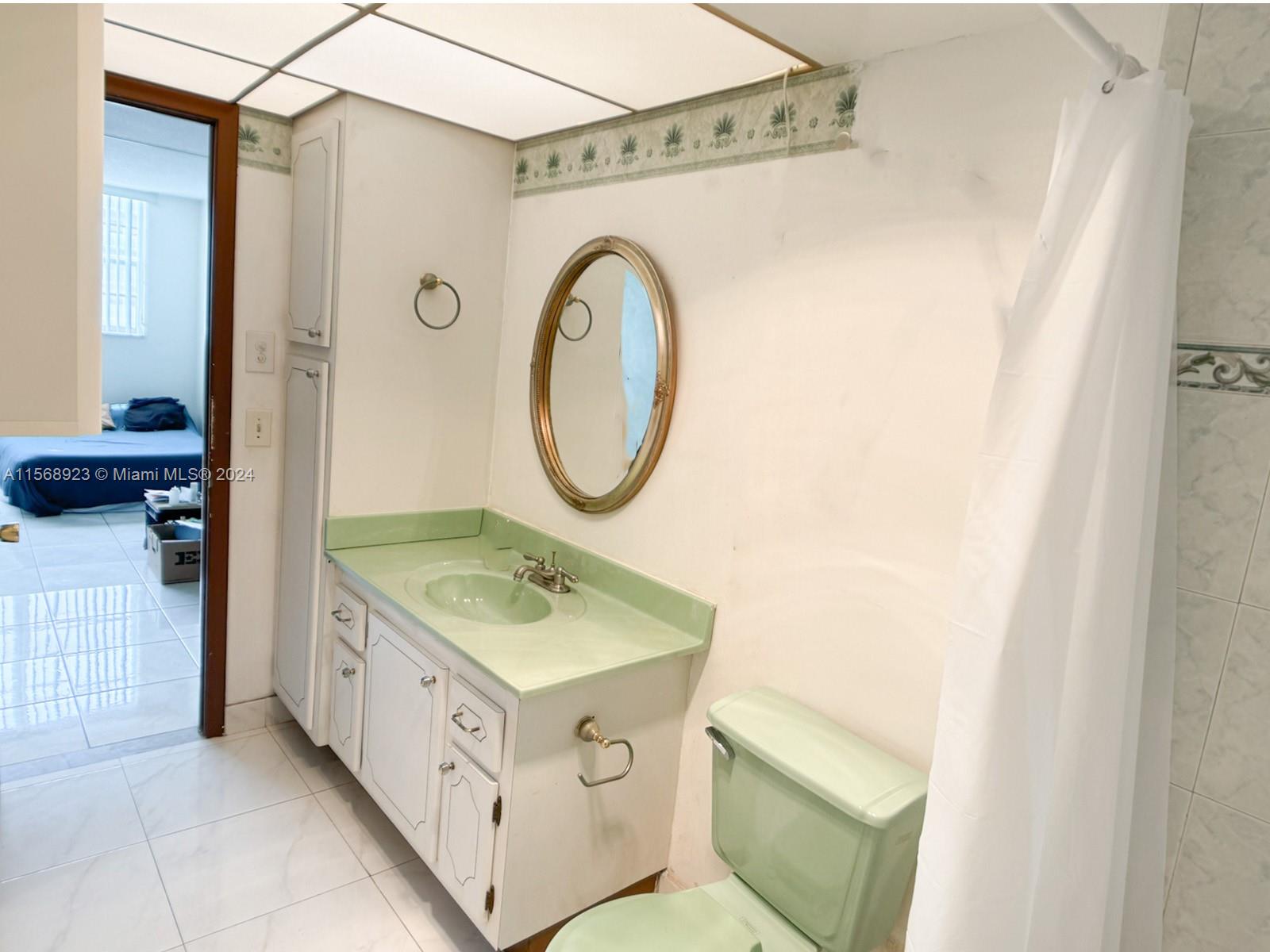 400 NE 12th Ave 404, Hallandale Beach, Florida 33009, 2 Bedrooms Bedrooms, ,2 BathroomsBathrooms,Residential,For Sale,400 NE 12th Ave 404,A11568923