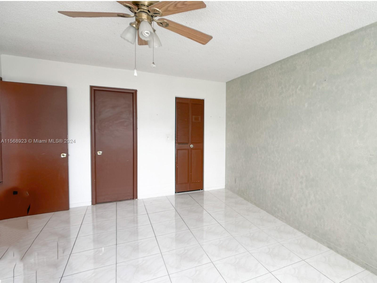 400 NE 12th Ave 404, Hallandale Beach, Florida 33009, 2 Bedrooms Bedrooms, ,2 BathroomsBathrooms,Residential,For Sale,400 NE 12th Ave 404,A11568923