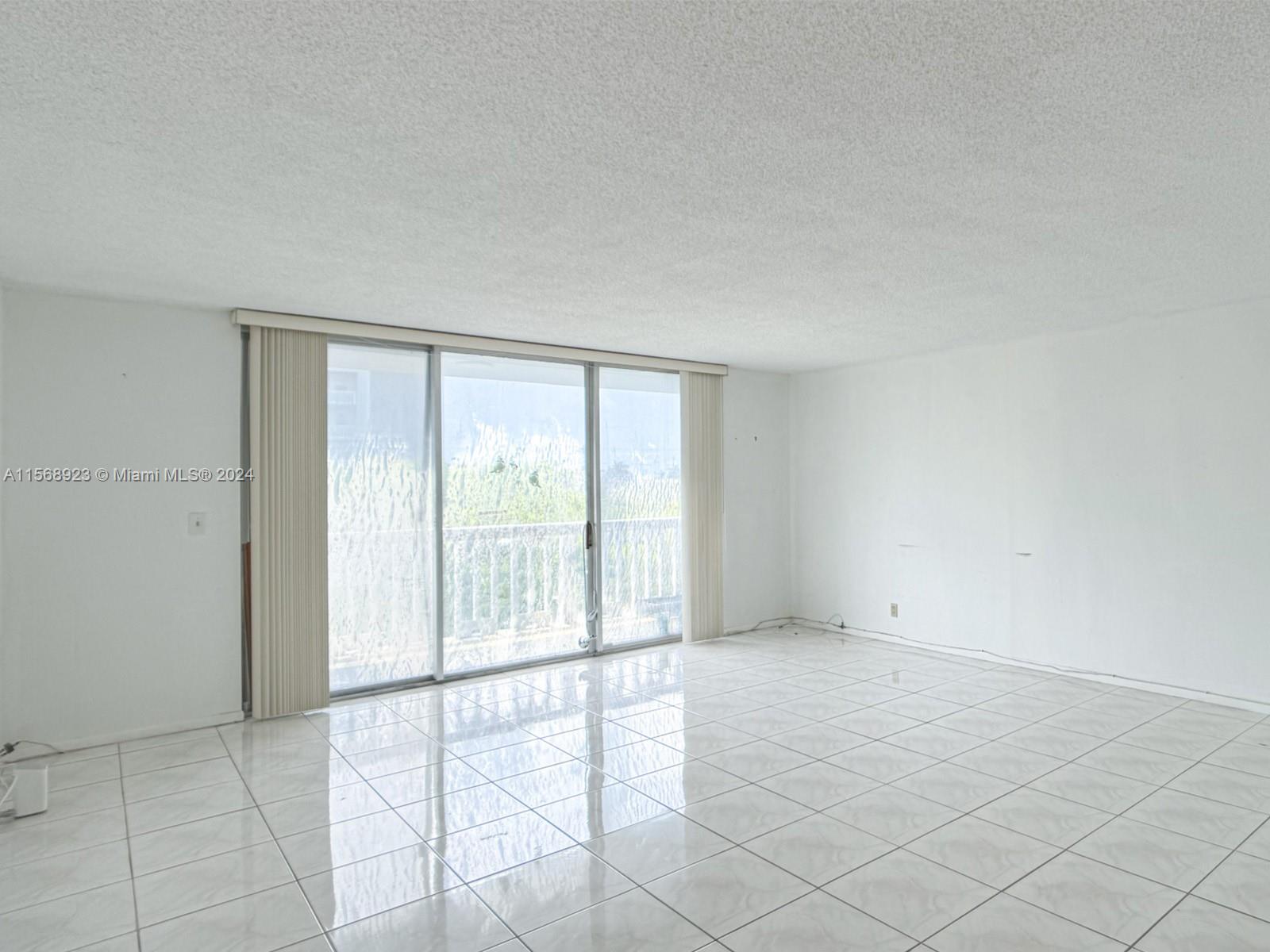 400 NE 12th Ave 404, Hallandale Beach, Florida 33009, 2 Bedrooms Bedrooms, ,2 BathroomsBathrooms,Residential,For Sale,400 NE 12th Ave 404,A11568923