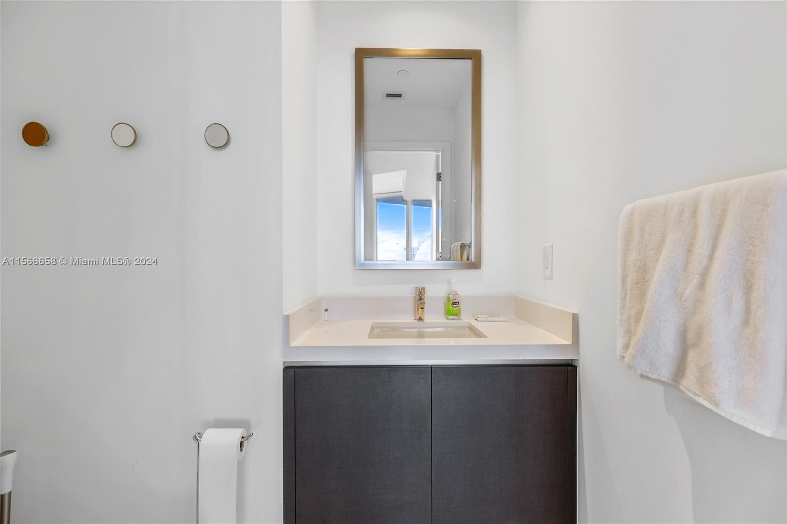 851 NE 1st Ave 1202, Miami, Florida 33132, 1 Bedroom Bedrooms, ,1 BathroomBathrooms,Residentiallease,For Rent,851 NE 1st Ave 1202,A11566658