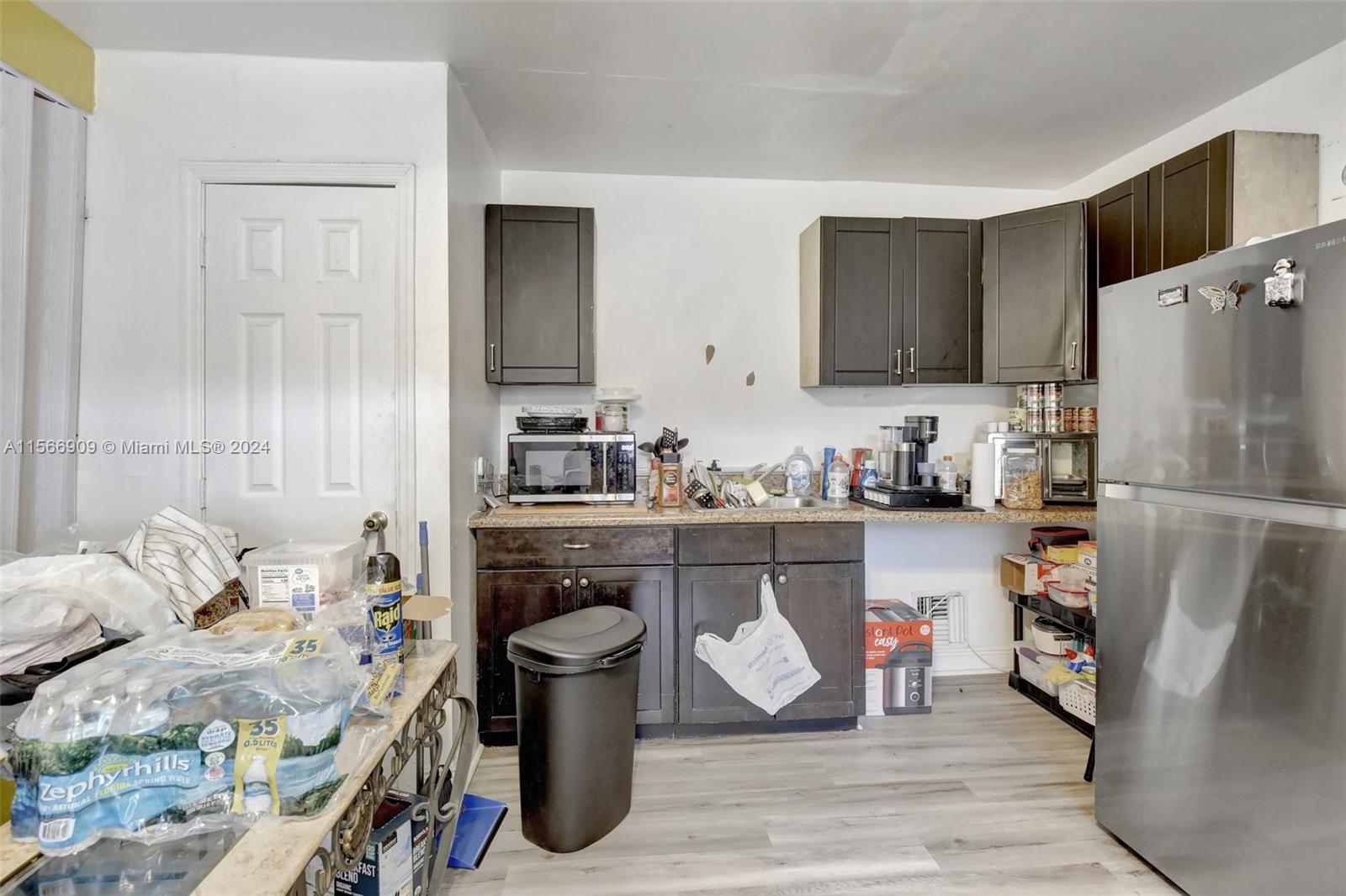 6832 SW 16th Ct, Pembroke Pines, Florida 33023, 3 Bedrooms Bedrooms, ,2 BathroomsBathrooms,Residential,For Sale,6832 SW 16th Ct,A11566909
