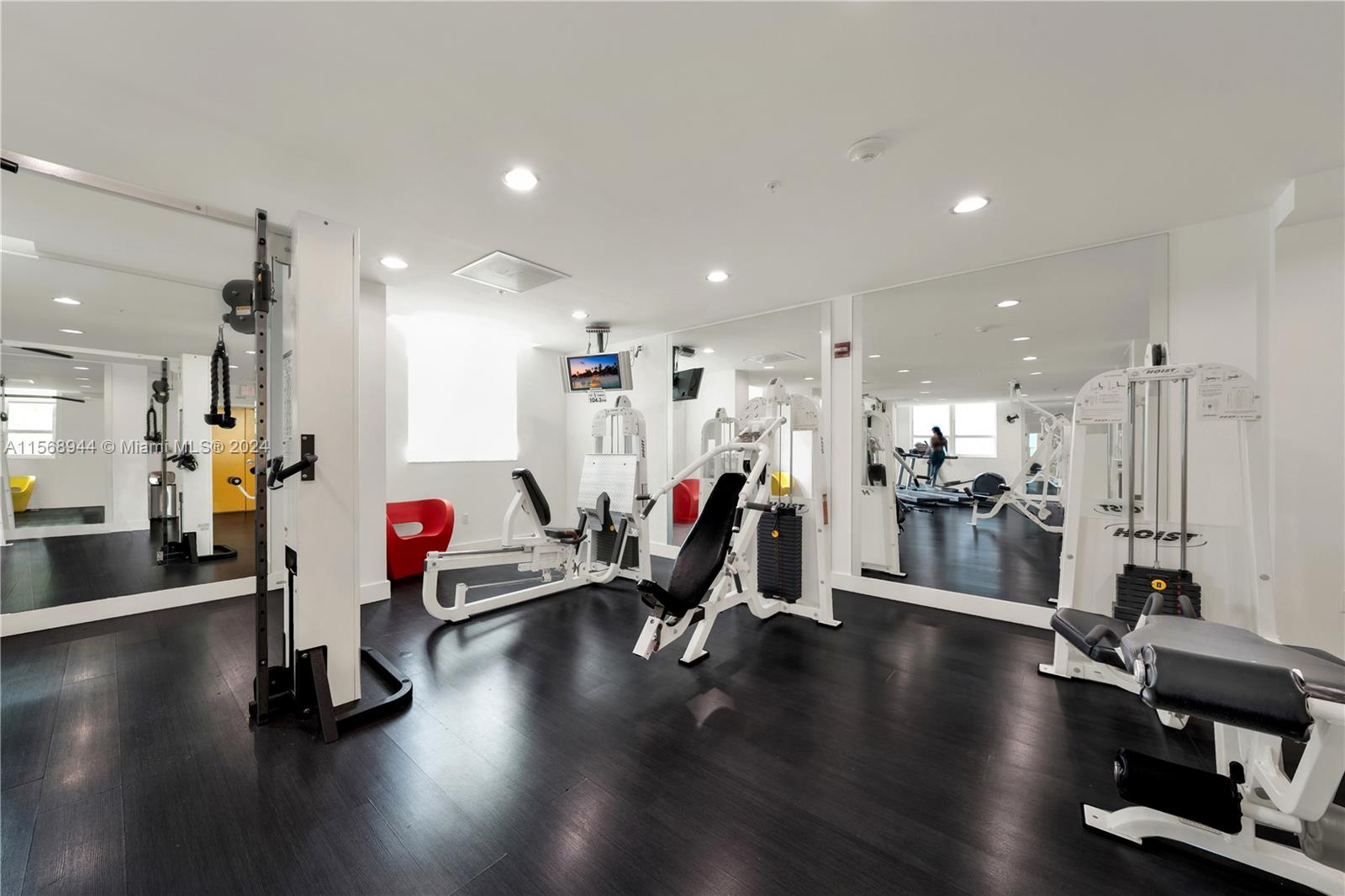 234 NE 3rd St 601, Miami, Florida 33132, 2 Bedrooms Bedrooms, ,2 BathroomsBathrooms,Residentiallease,For Rent,234 NE 3rd St 601,A11568944