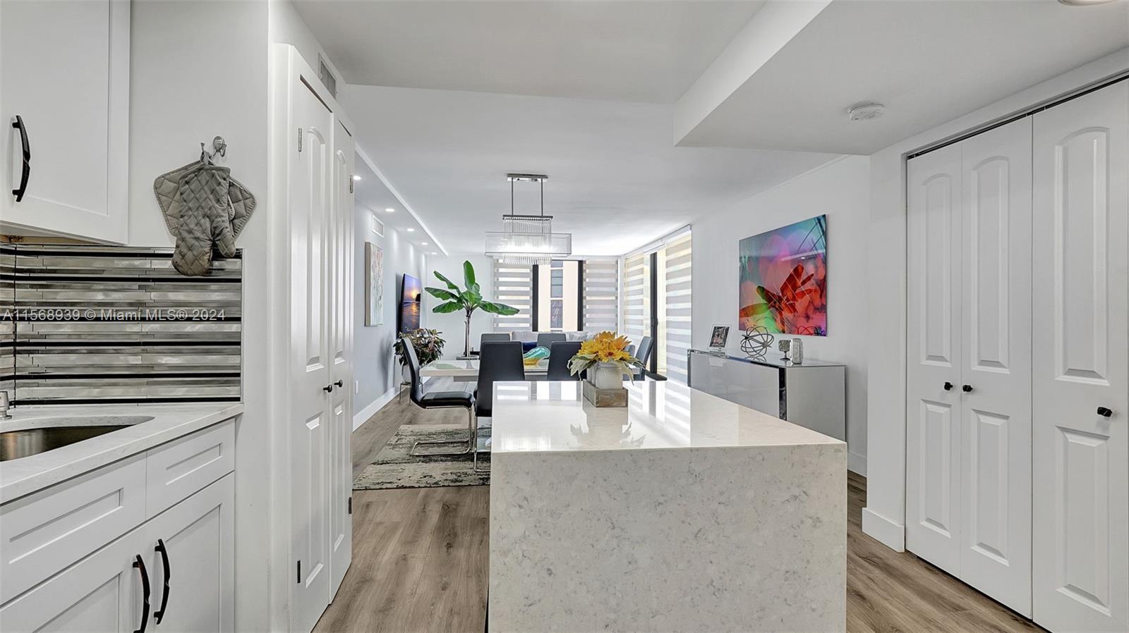 3701 N Country Club Dr 903, Aventura, Florida 33180, 2 Bedrooms Bedrooms, ,2 BathroomsBathrooms,Residential,For Sale,3701 N Country Club Dr 903,A11568939