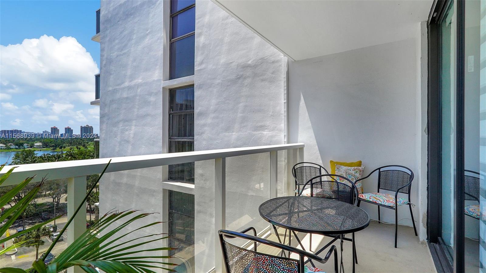 3701 N Country Club Dr 903, Aventura, Florida 33180, 2 Bedrooms Bedrooms, ,2 BathroomsBathrooms,Residential,For Sale,3701 N Country Club Dr 903,A11568939