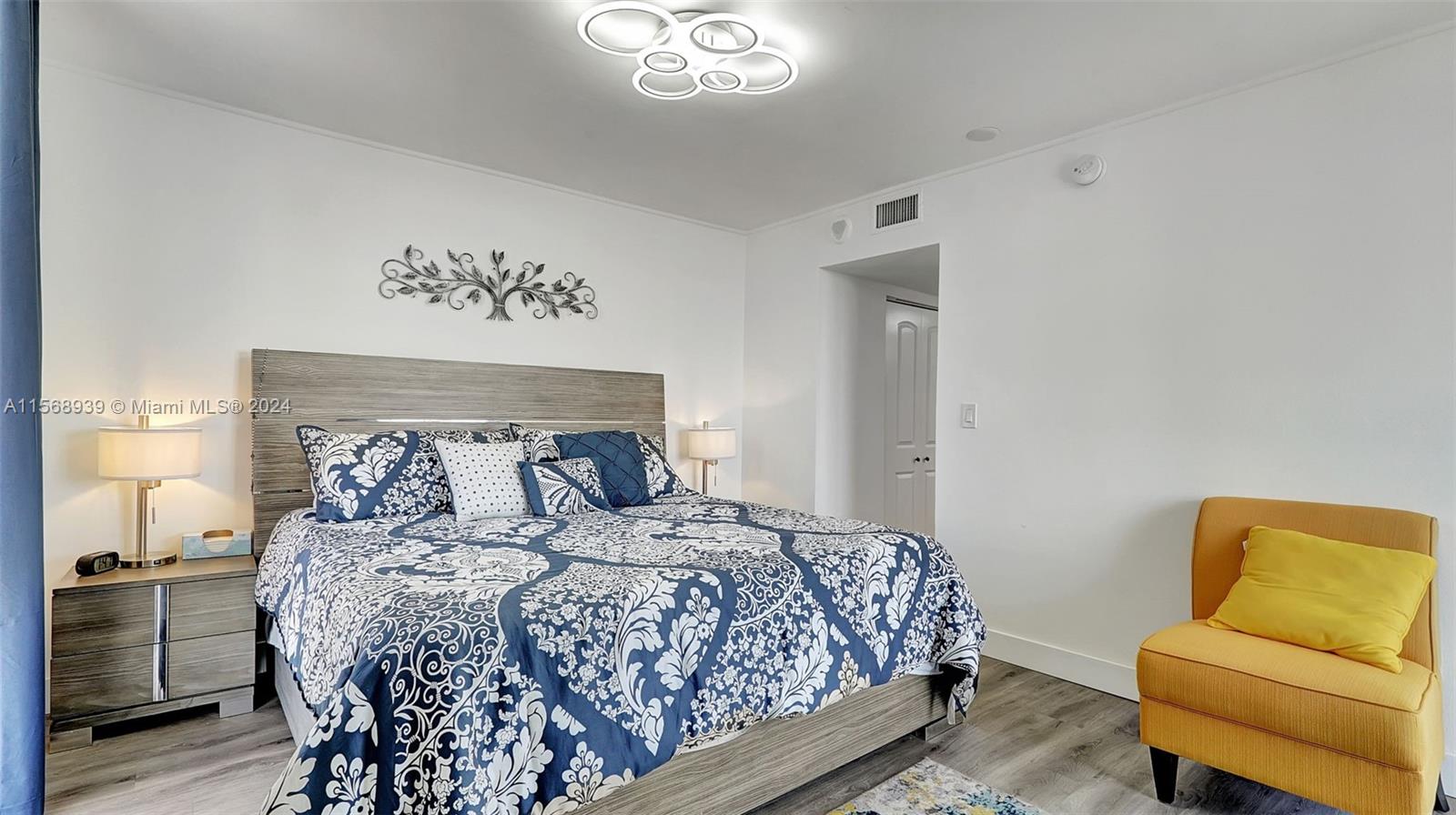 3701 N Country Club Dr 903, Aventura, Florida 33180, 2 Bedrooms Bedrooms, ,2 BathroomsBathrooms,Residential,For Sale,3701 N Country Club Dr 903,A11568939