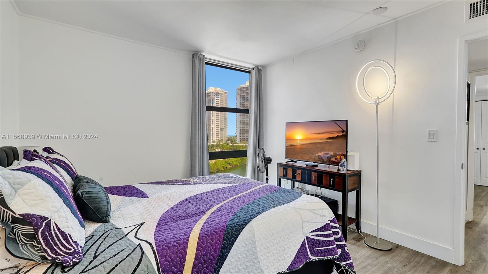 3701 N Country Club Dr 903, Aventura, Florida 33180, 2 Bedrooms Bedrooms, ,2 BathroomsBathrooms,Residential,For Sale,3701 N Country Club Dr 903,A11568939