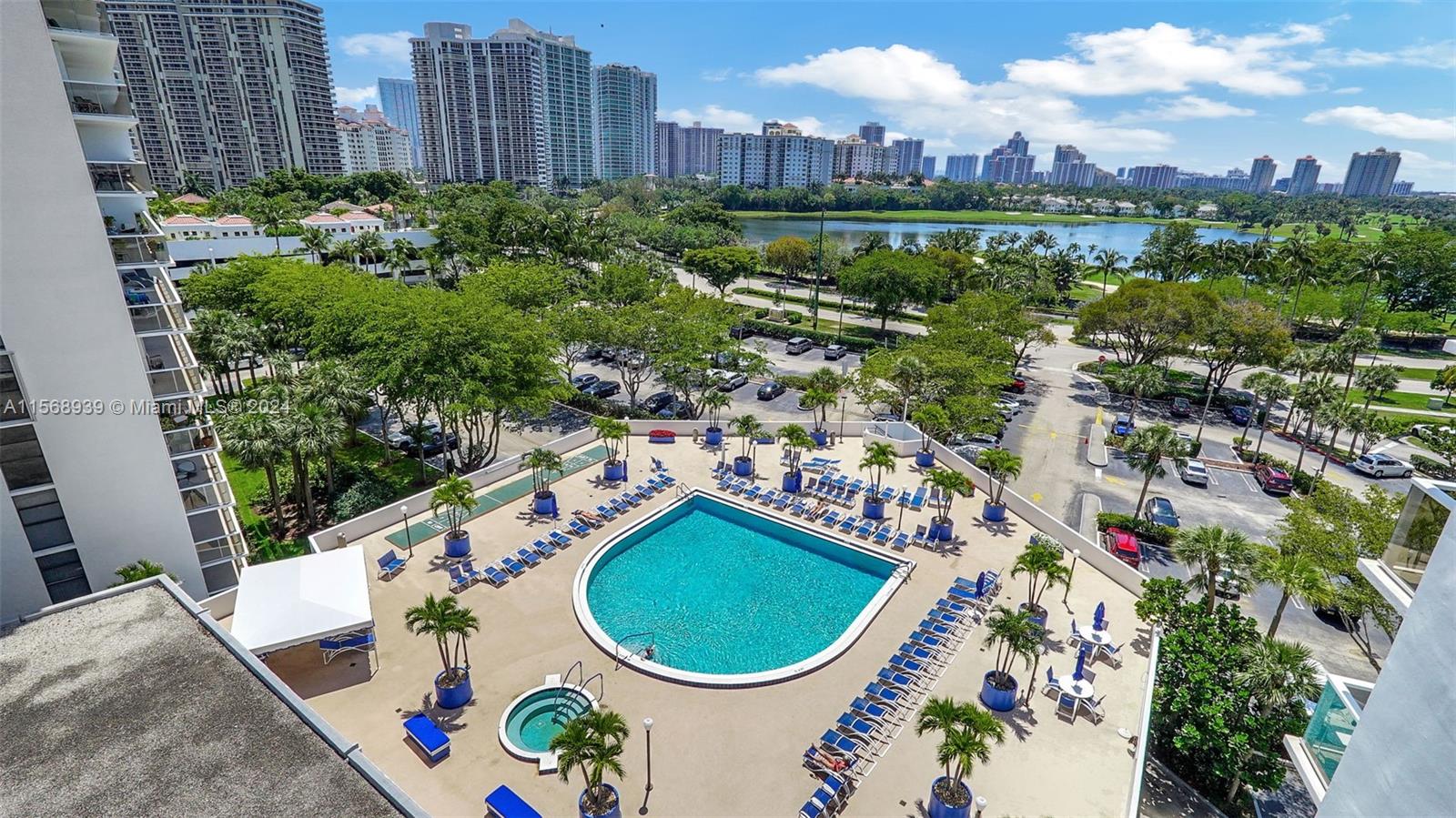 3701 N Country Club Dr 903, Aventura, Florida 33180, 2 Bedrooms Bedrooms, ,2 BathroomsBathrooms,Residential,For Sale,3701 N Country Club Dr 903,A11568939