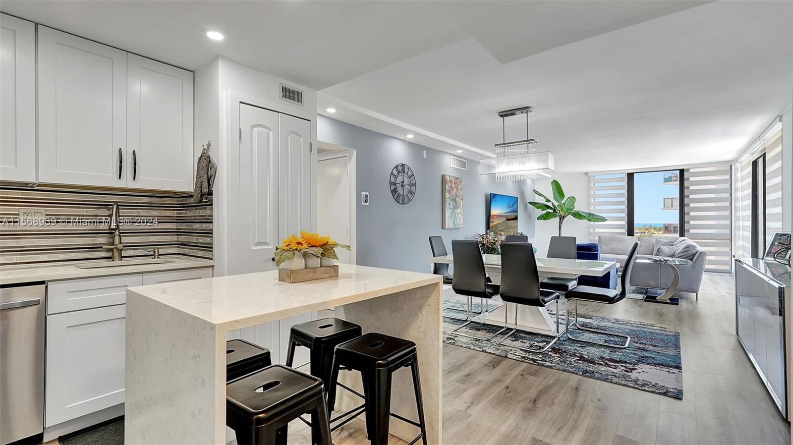 3701 N Country Club Dr 903, Aventura, Florida 33180, 2 Bedrooms Bedrooms, ,2 BathroomsBathrooms,Residential,For Sale,3701 N Country Club Dr 903,A11568939