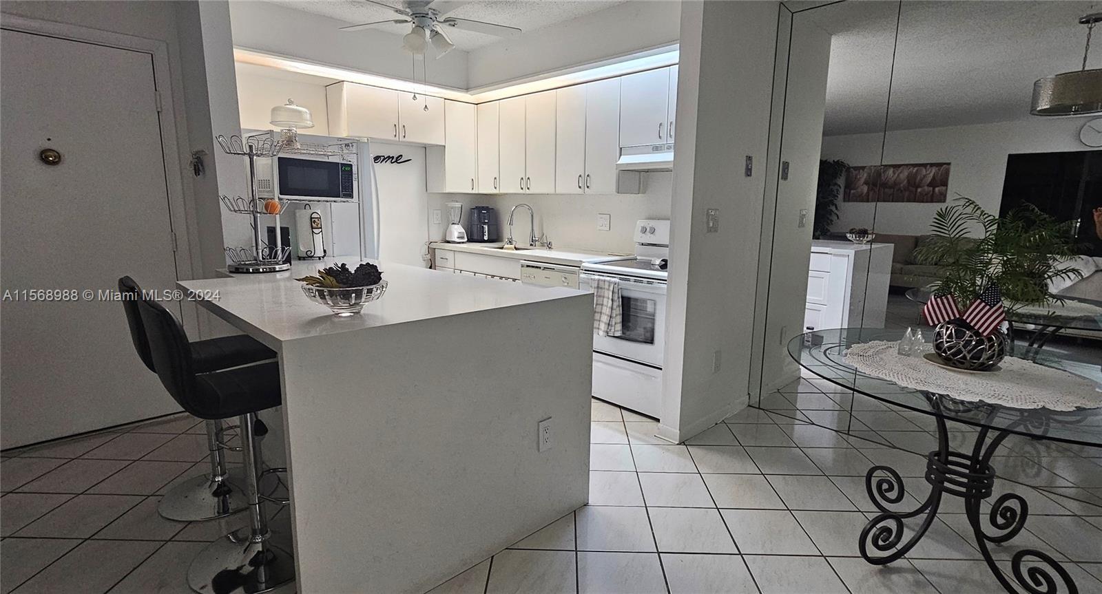 9958 N Belfort Cir 102, Tamarac, Florida 33321, 2 Bedrooms Bedrooms, ,2 BathroomsBathrooms,Residential,For Sale,9958 N Belfort Cir 102,A11568988