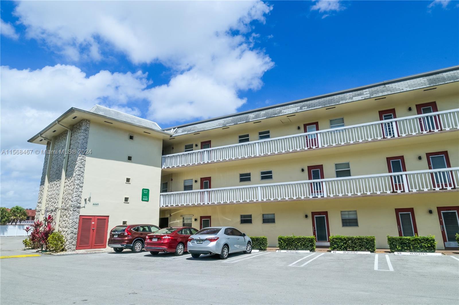 4441 NW 16th St J107, Lauderhill, Florida 33313, 1 Bedroom Bedrooms, ,1 BathroomBathrooms,Residential,For Sale,4441 NW 16th St J107,A11568467