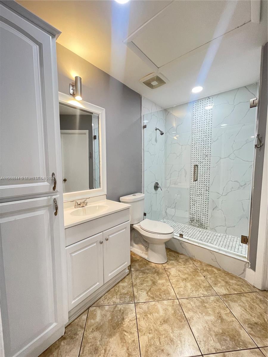 18310 NW 68th Ave D, Hialeah, Florida 33015, 1 Bedroom Bedrooms, ,1 BathroomBathrooms,Residentiallease,For Rent,18310 NW 68th Ave D,A11568844