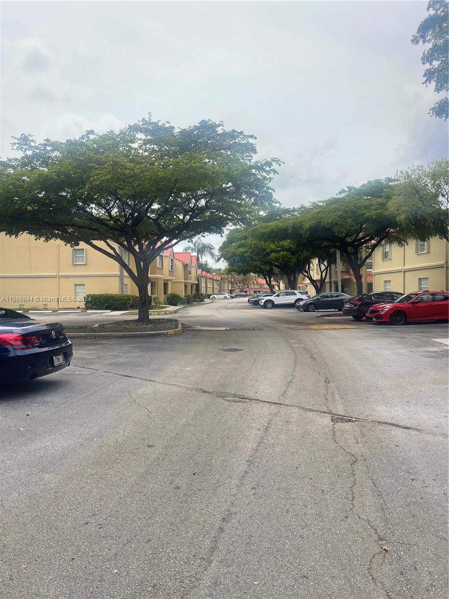 18310 NW 68th Ave D, Hialeah, Florida 33015, 1 Bedroom Bedrooms, ,1 BathroomBathrooms,Residentiallease,For Rent,18310 NW 68th Ave D,A11568844