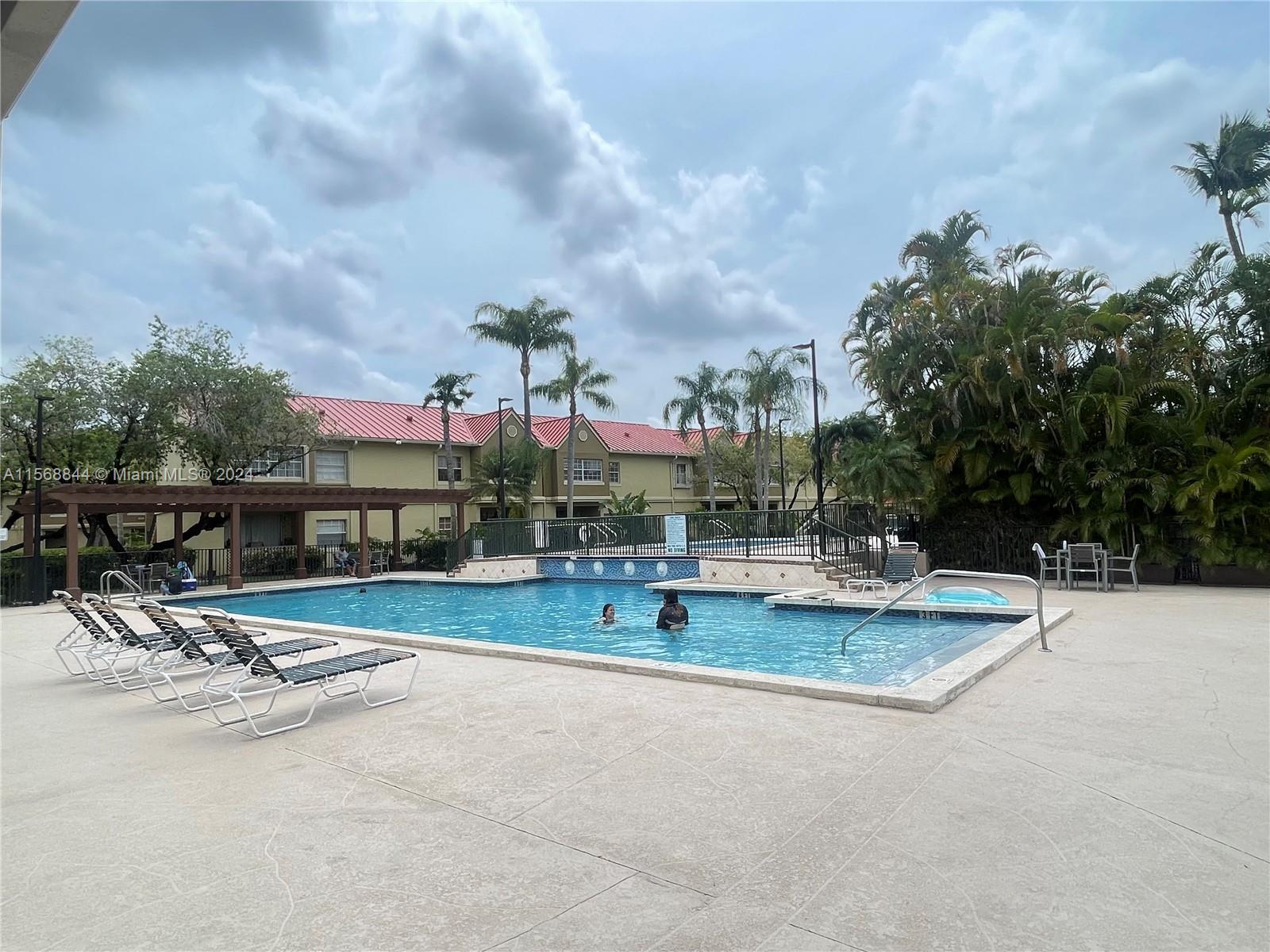 18310 NW 68th Ave D, Hialeah, Florida 33015, 1 Bedroom Bedrooms, ,1 BathroomBathrooms,Residentiallease,For Rent,18310 NW 68th Ave D,A11568844