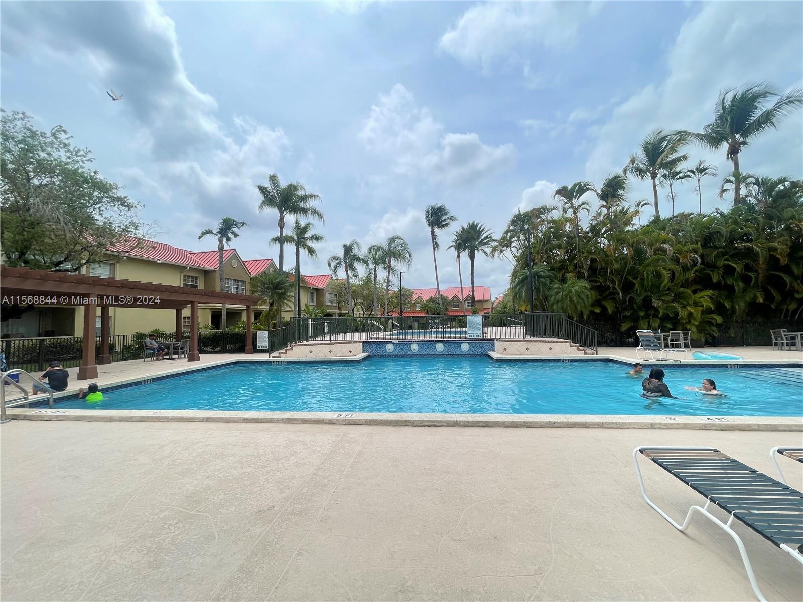 18310 NW 68th Ave D, Hialeah, Florida 33015, 1 Bedroom Bedrooms, ,1 BathroomBathrooms,Residentiallease,For Rent,18310 NW 68th Ave D,A11568844