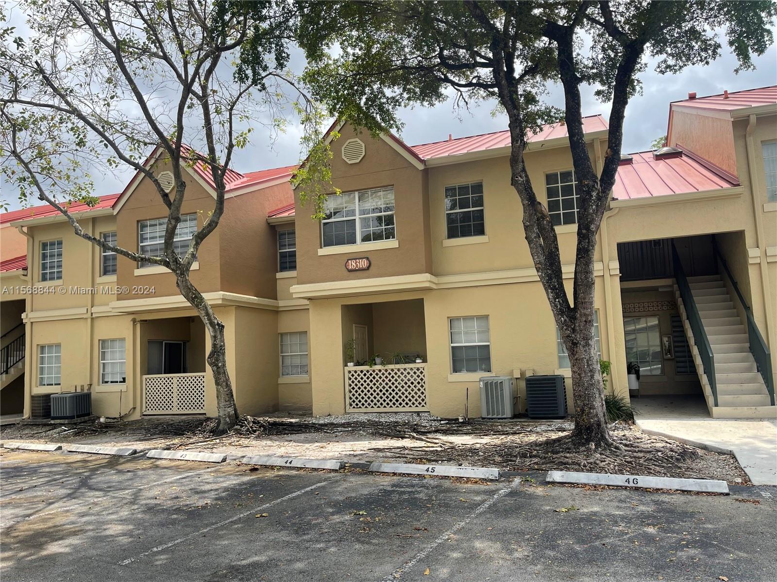 18310 NW 68th Ave D, Hialeah, Florida 33015, 1 Bedroom Bedrooms, ,1 BathroomBathrooms,Residentiallease,For Rent,18310 NW 68th Ave D,A11568844
