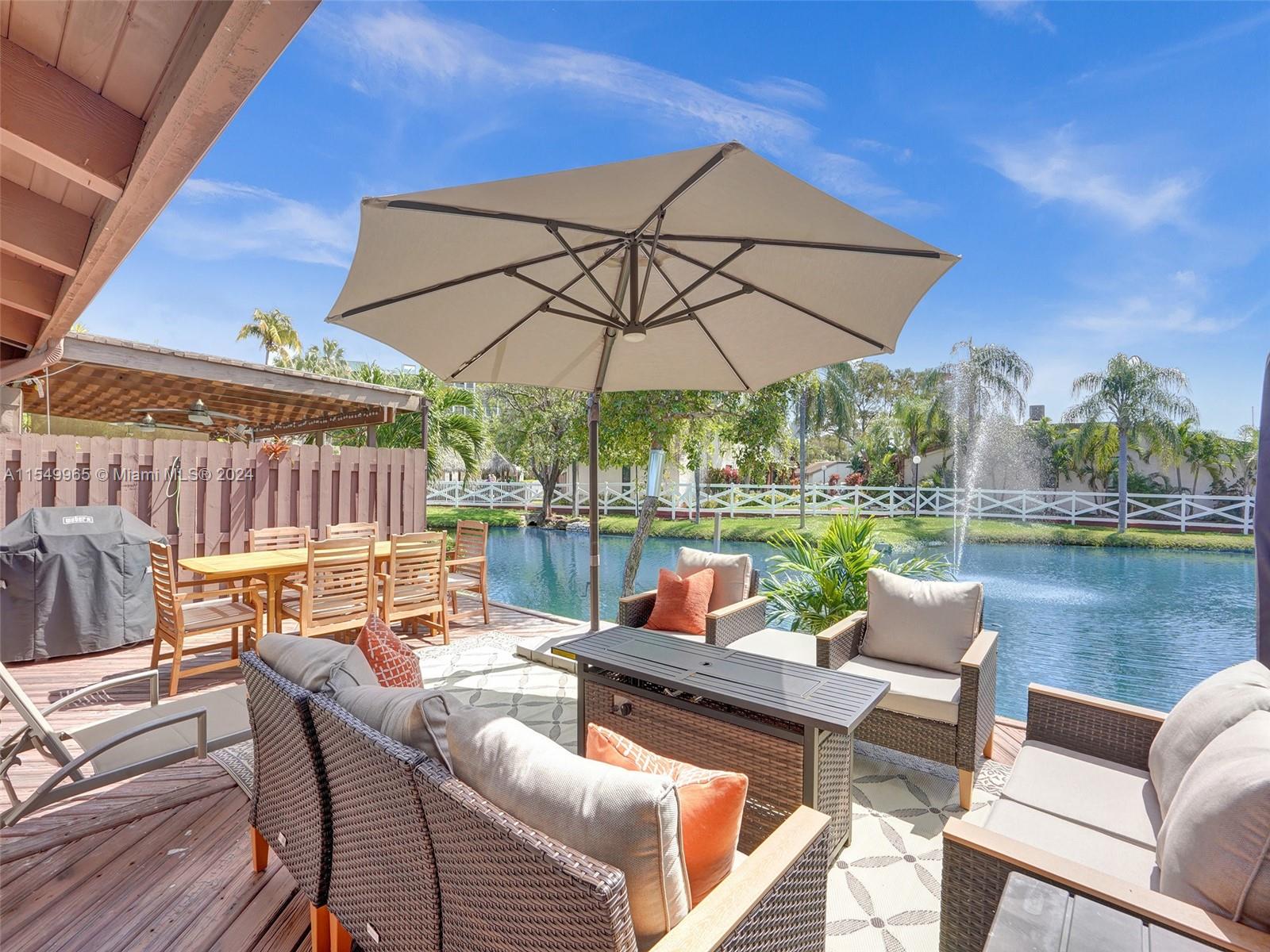 2667 S Parkview Dr, Hallandale Beach, Florida 33009, 2 Bedrooms Bedrooms, ,2 BathroomsBathrooms,Residential,For Sale,2667 S Parkview Dr,A11549965