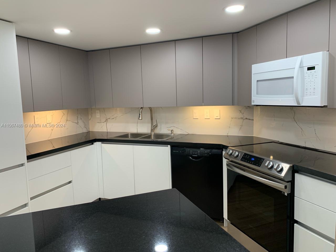 500 THREE ISLANDS BLVD 527, Hallandale Beach, Florida 33009, 1 Bedroom Bedrooms, ,1 BathroomBathrooms,Residentiallease,For Rent,500 THREE ISLANDS BLVD 527,A11567480