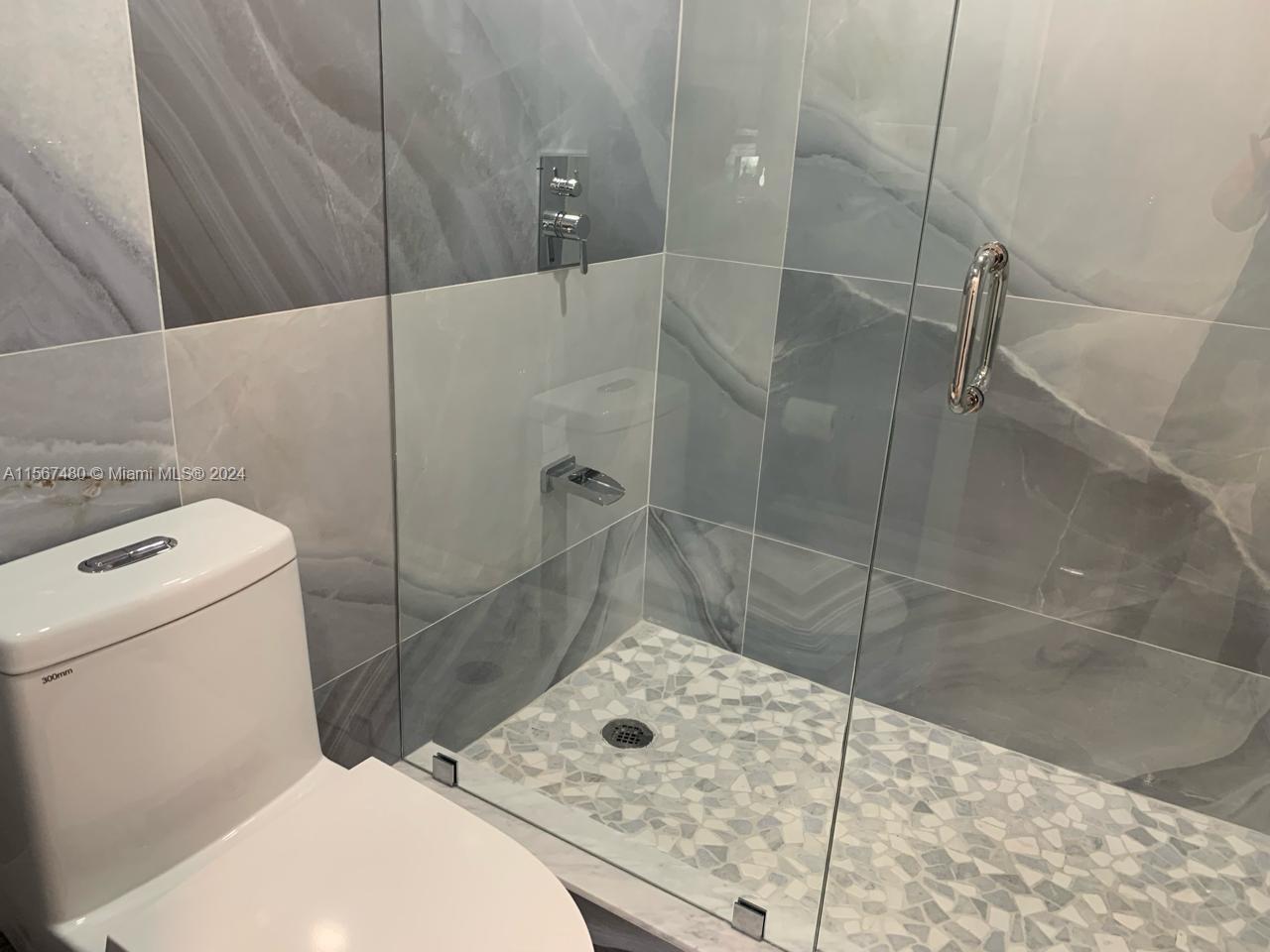 500 THREE ISLANDS BLVD 527, Hallandale Beach, Florida 33009, 1 Bedroom Bedrooms, ,1 BathroomBathrooms,Residentiallease,For Rent,500 THREE ISLANDS BLVD 527,A11567480