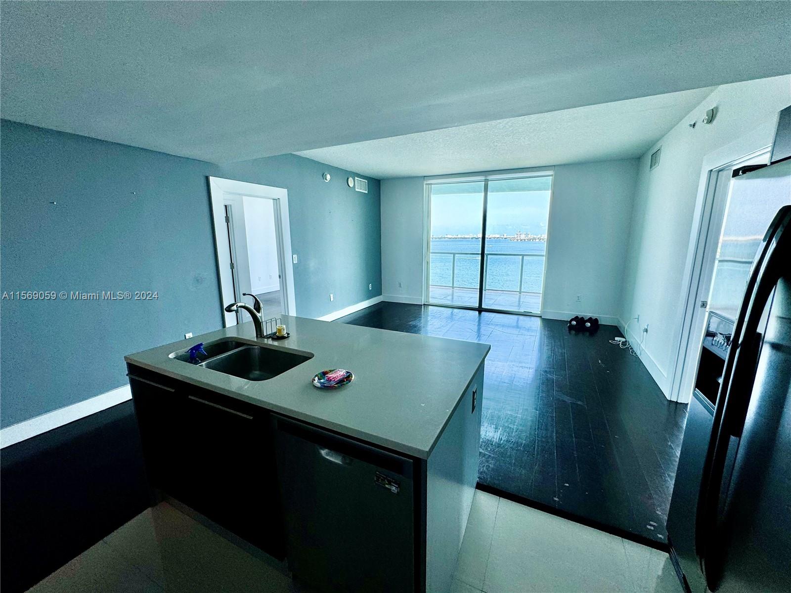 1900 N Bayshore Dr 1401, Miami, Florida 33132, 2 Bedrooms Bedrooms, ,2 BathroomsBathrooms,Residential,For Sale,1900 N Bayshore Dr 1401,A11569059