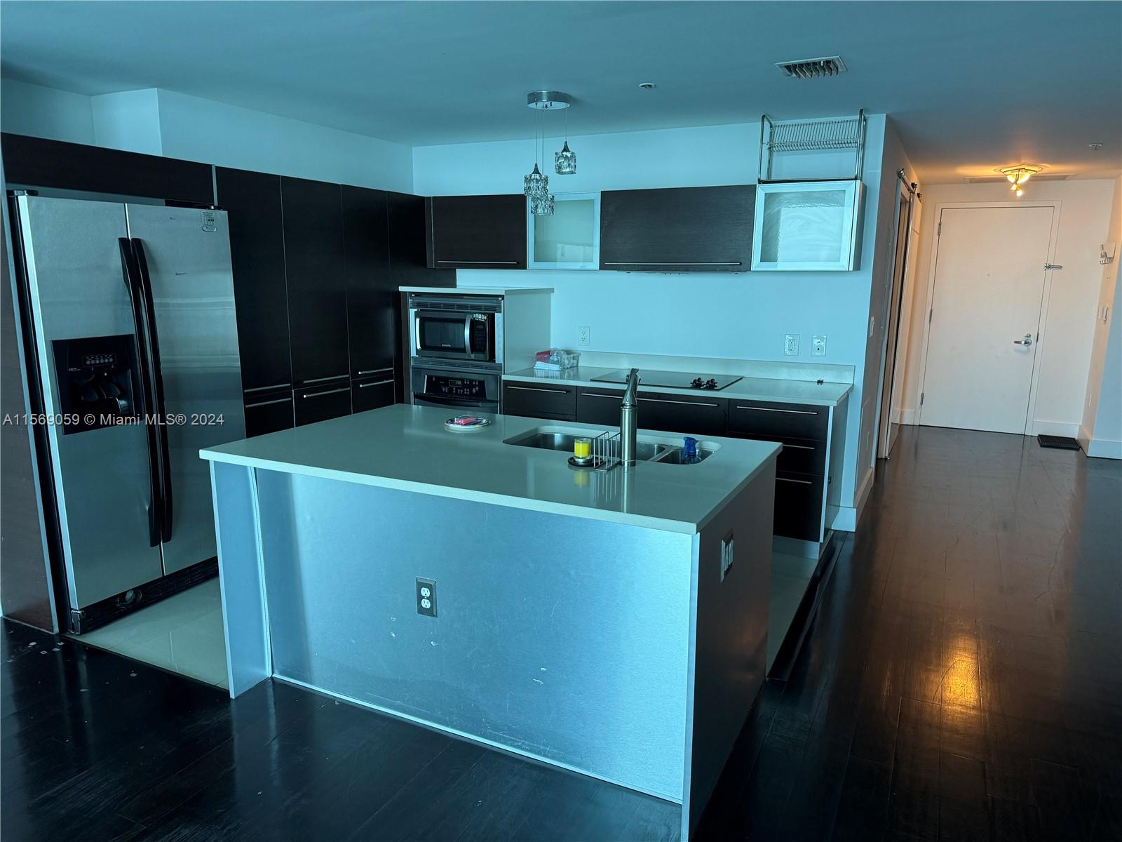 1900 N Bayshore Dr 1401, Miami, Florida 33132, 2 Bedrooms Bedrooms, ,2 BathroomsBathrooms,Residential,For Sale,1900 N Bayshore Dr 1401,A11569059