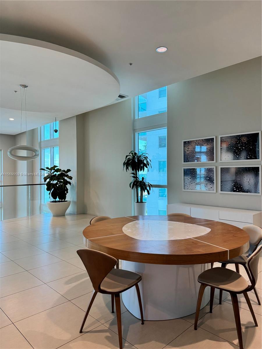 1900 N Bayshore Dr 1401, Miami, Florida 33132, 2 Bedrooms Bedrooms, ,2 BathroomsBathrooms,Residential,For Sale,1900 N Bayshore Dr 1401,A11569059