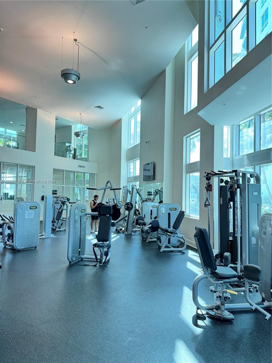 1900 N Bayshore Dr 1401, Miami, Florida 33132, 2 Bedrooms Bedrooms, ,2 BathroomsBathrooms,Residential,For Sale,1900 N Bayshore Dr 1401,A11569059