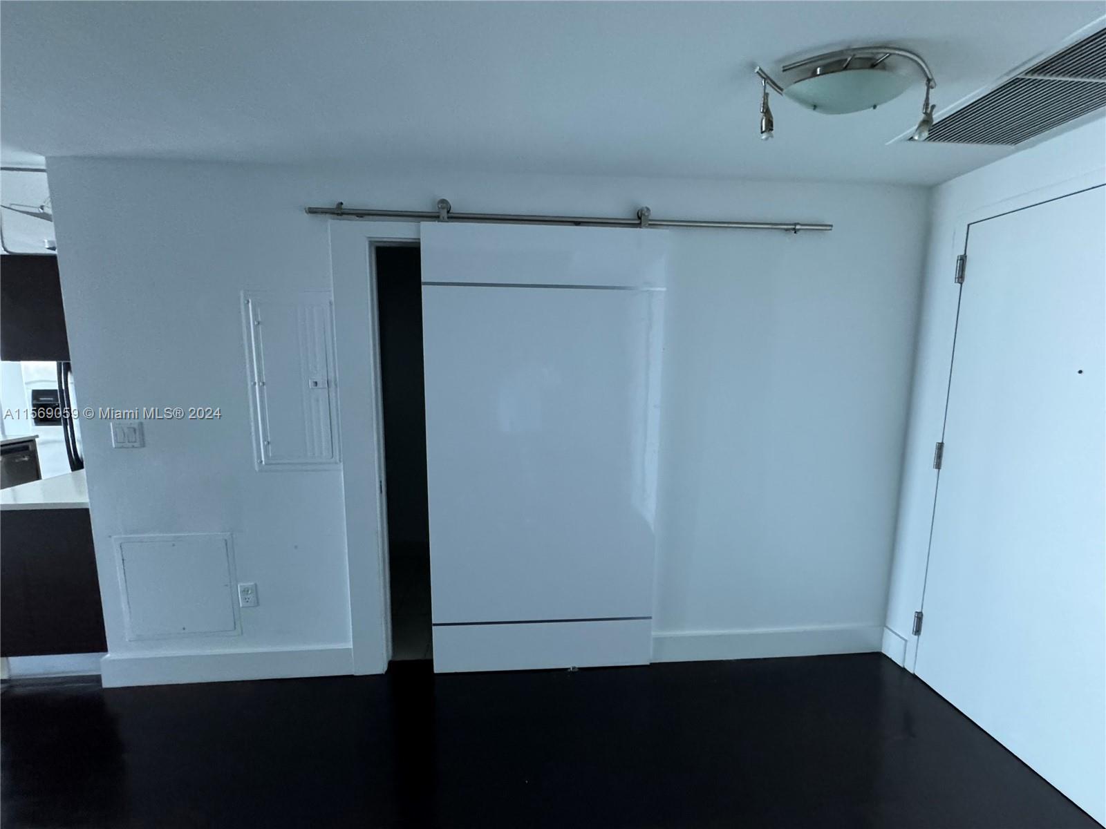 1900 N Bayshore Dr 1401, Miami, Florida 33132, 2 Bedrooms Bedrooms, ,2 BathroomsBathrooms,Residential,For Sale,1900 N Bayshore Dr 1401,A11569059