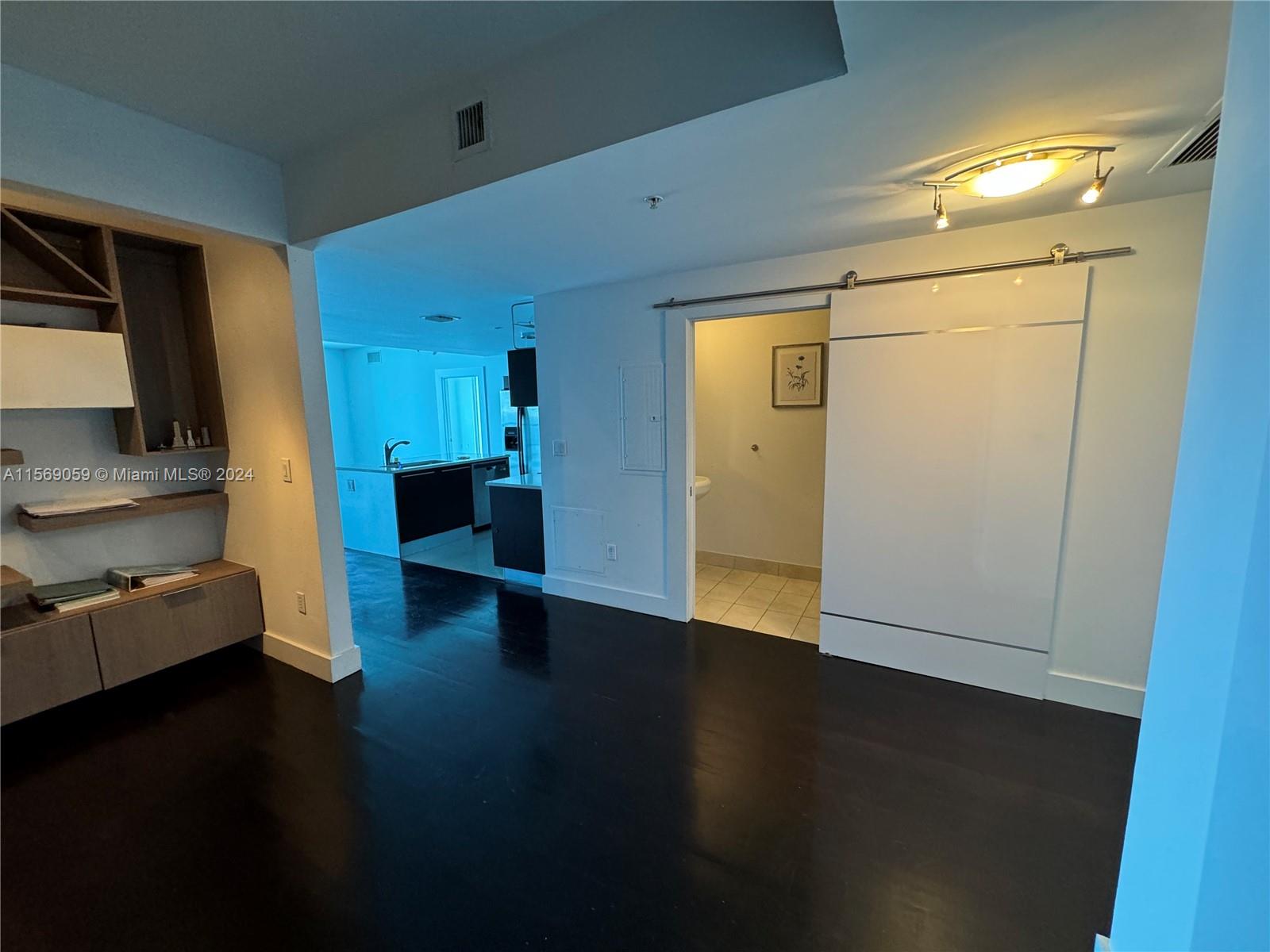 1900 N Bayshore Dr 1401, Miami, Florida 33132, 2 Bedrooms Bedrooms, ,2 BathroomsBathrooms,Residential,For Sale,1900 N Bayshore Dr 1401,A11569059