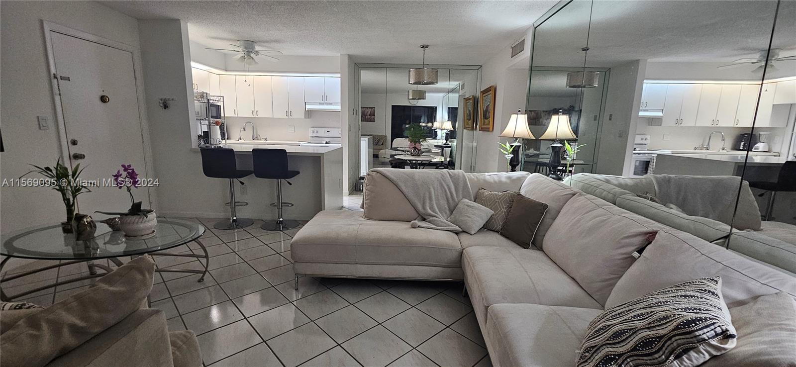 9958 N Belfort Cir 102, Tamarac, Florida 33321, 2 Bedrooms Bedrooms, ,2 BathroomsBathrooms,Residentiallease,For Rent,9958 N Belfort Cir 102,A11569095