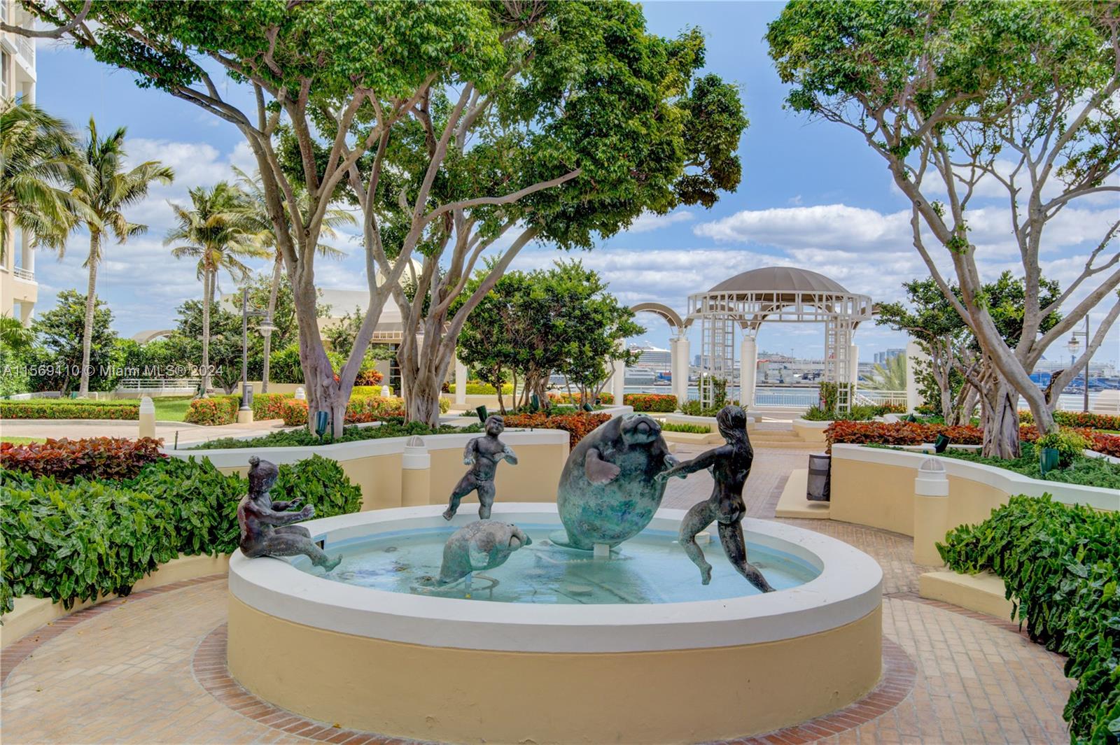 848 Brickell Key Dr 1805, Miami, Florida 33131, 2 Bedrooms Bedrooms, ,2 BathroomsBathrooms,Residentiallease,For Rent,848 Brickell Key Dr 1805,A11569110