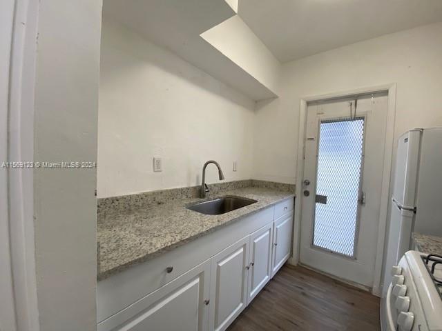 8132 Harding Ave 7, Miami Beach, Florida 33141, ,1 BathroomBathrooms,Residentiallease,For Rent,8132 Harding Ave 7,A11569123