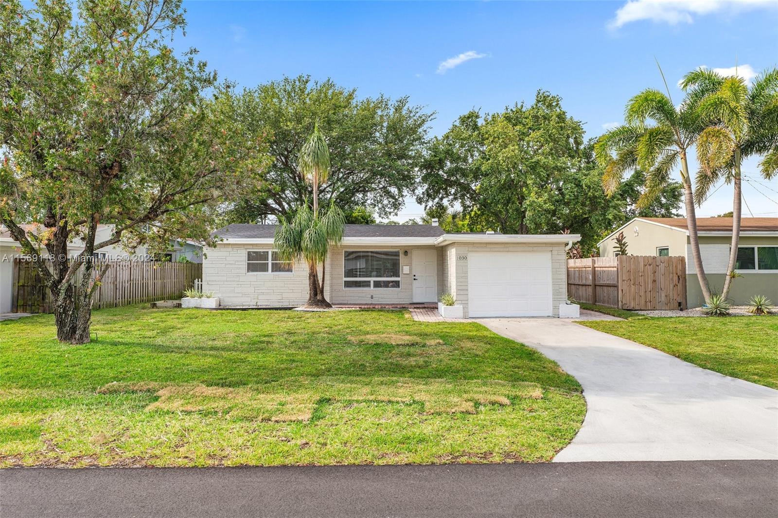 1030 SW 32nd St, Fort Lauderdale, Florida 33315, 3 Bedrooms Bedrooms, ,2 BathroomsBathrooms,Residential,For Sale,1030 SW 32nd St,A11569118