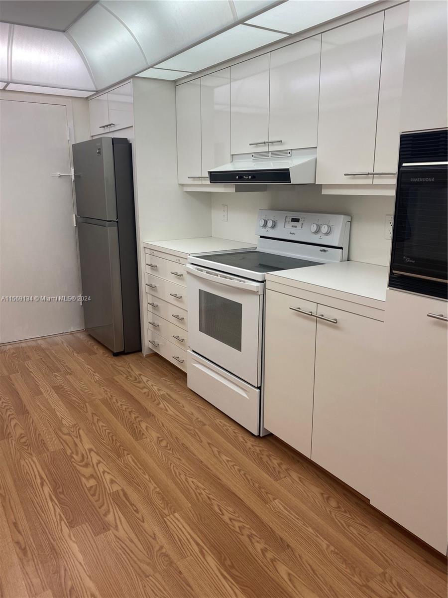 1880 S Ocean Dr 803, Hallandale Beach, Florida 33009, 2 Bedrooms Bedrooms, ,2 BathroomsBathrooms,Residentiallease,For Rent,1880 S Ocean Dr 803,A11569134