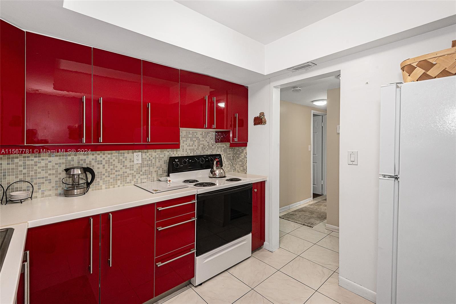 3180 S Ocean 517, Hallandale Beach, Florida 33009, 1 Bedroom Bedrooms, ,1 BathroomBathrooms,Residential,For Sale,3180 S Ocean 517,A11567781