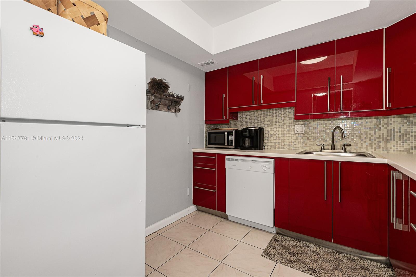 3180 S Ocean 517, Hallandale Beach, Florida 33009, 1 Bedroom Bedrooms, ,1 BathroomBathrooms,Residential,For Sale,3180 S Ocean 517,A11567781