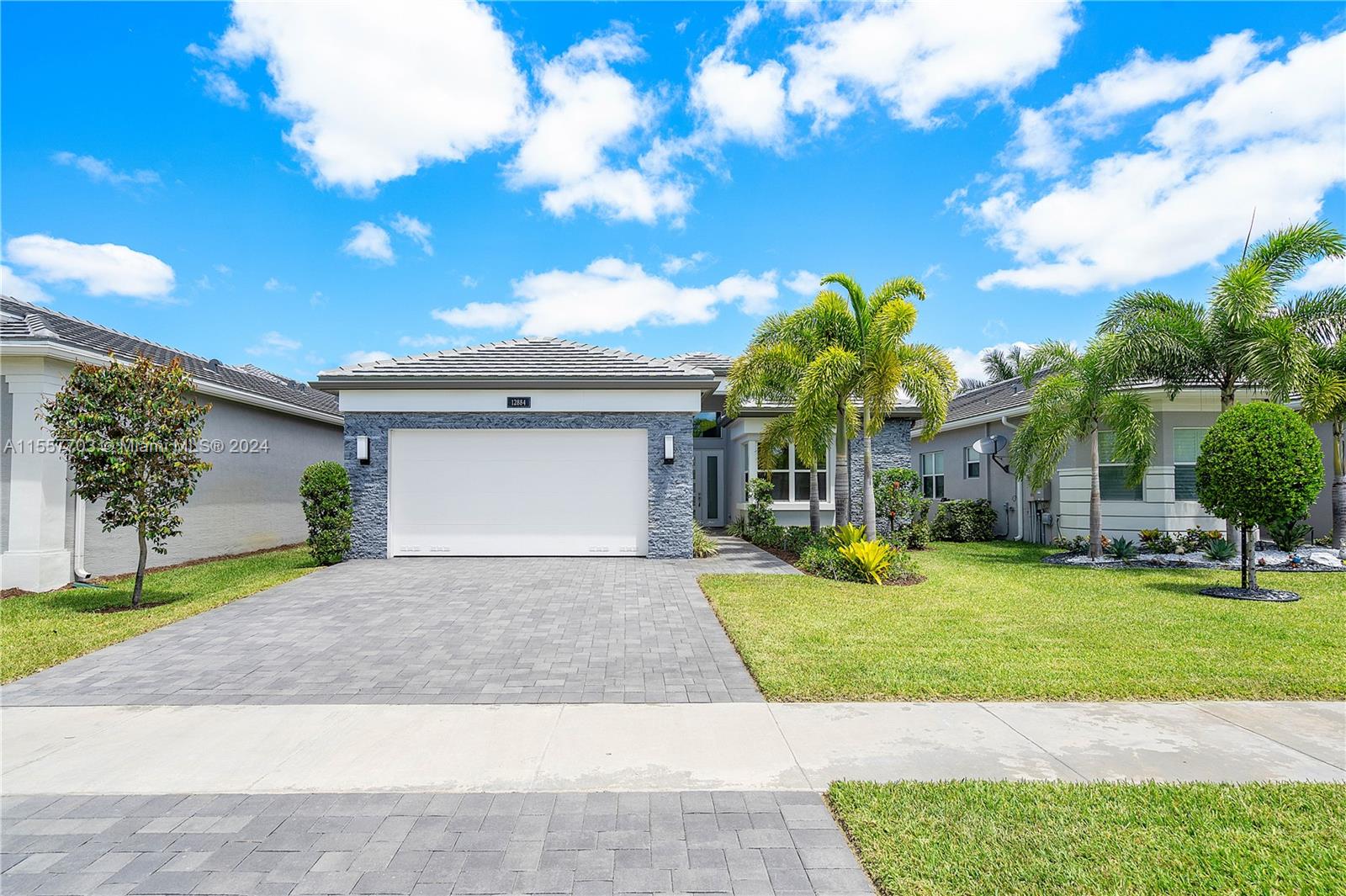 12884 Parrot Pond Rd, Boynton Beach, FL 33473