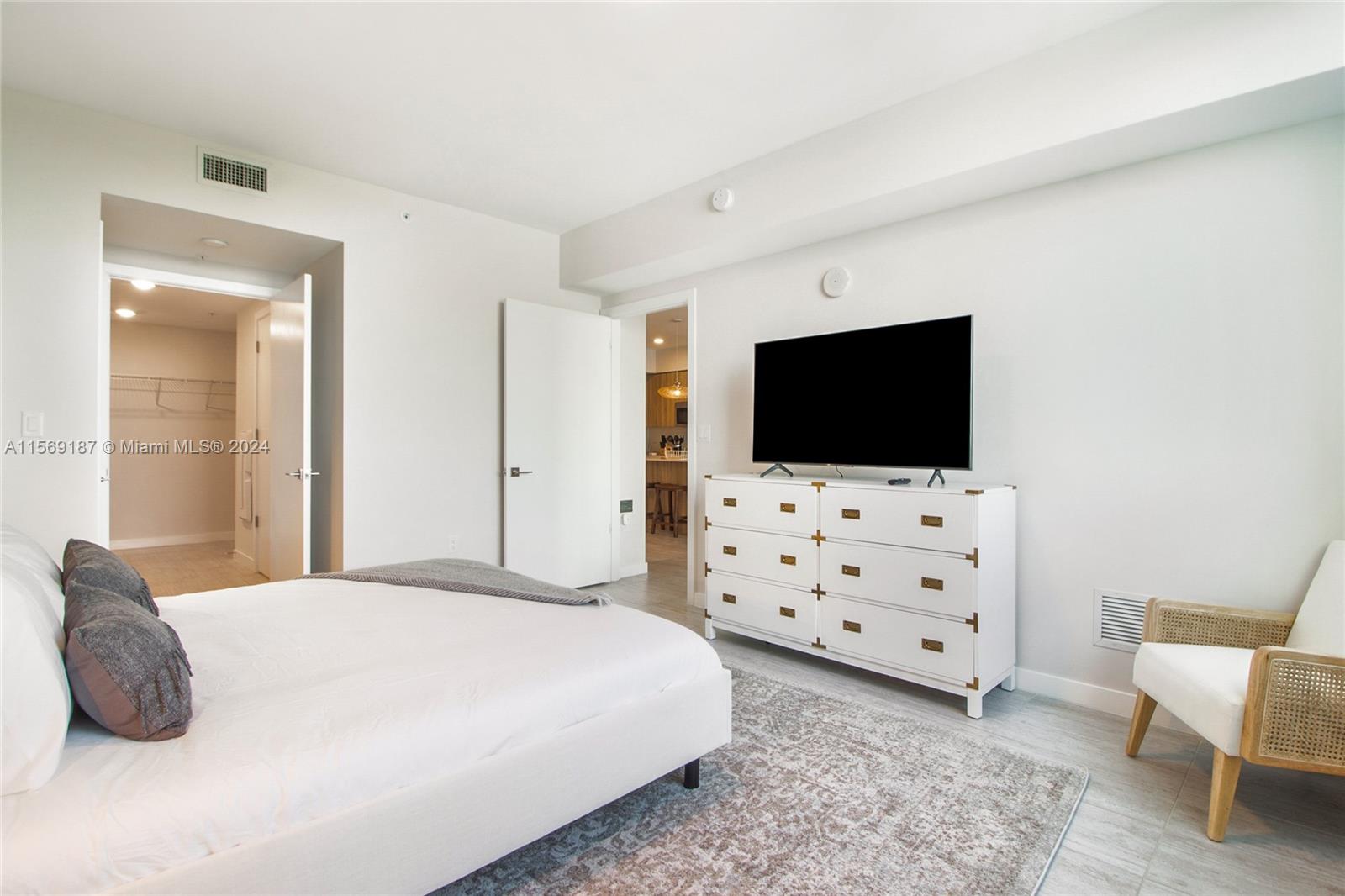 3900 Biscayne Blvd N-713, Miami, Florida 33137, 1 Bedroom Bedrooms, ,1 BathroomBathrooms,Residential,For Sale,3900 Biscayne Blvd N-713,A11569187