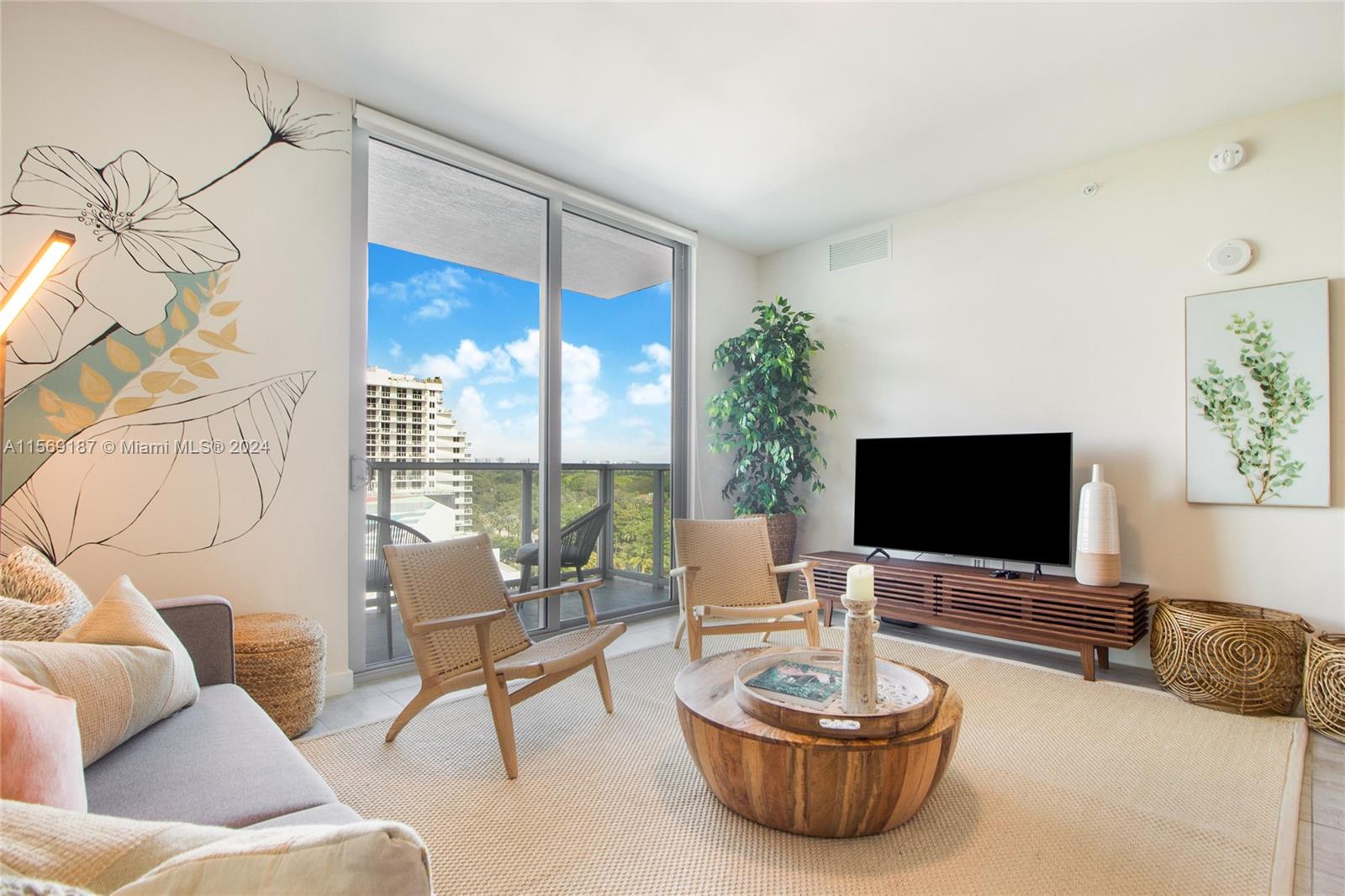 3900 Biscayne Blvd N-713, Miami, Florida 33137, 1 Bedroom Bedrooms, ,1 BathroomBathrooms,Residential,For Sale,3900 Biscayne Blvd N-713,A11569187