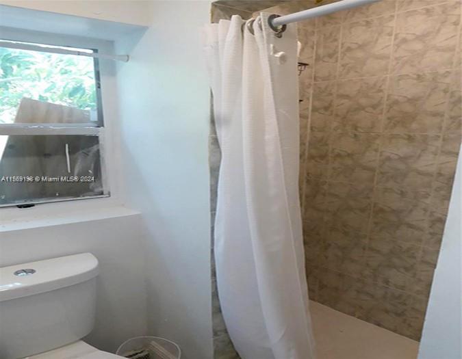 501 NE 70th St 03, Miami, Florida 33138, ,1 BathroomBathrooms,Residentiallease,For Rent,501 NE 70th St 03,A11569198