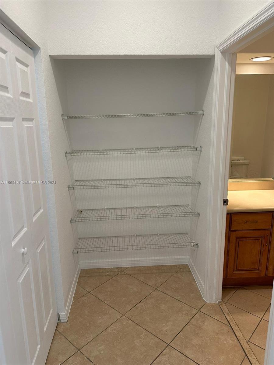 11054 SW 237 LN, Miami, Florida 33032, 2 Bedrooms Bedrooms, ,2 BathroomsBathrooms,Residentiallease,For Rent,11054 SW 237 LN,A11569107
