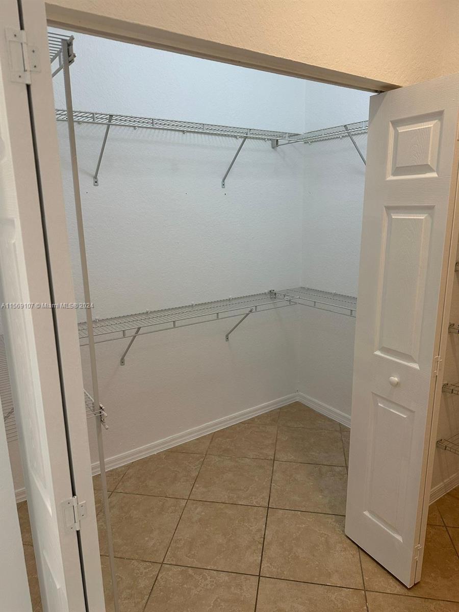 11054 SW 237 LN, Miami, Florida 33032, 2 Bedrooms Bedrooms, ,2 BathroomsBathrooms,Residentiallease,For Rent,11054 SW 237 LN,A11569107